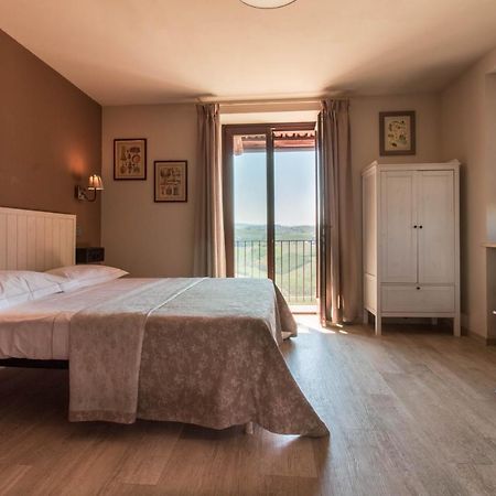 Poggio Dei Farinetti Panzió Diano dʼAlba Kültér fotó
