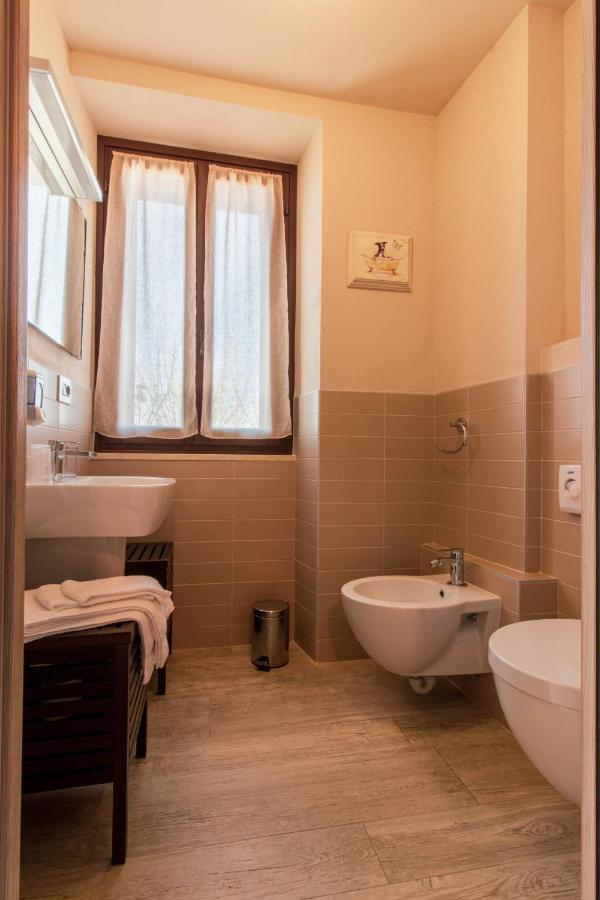 Poggio Dei Farinetti Panzió Diano dʼAlba Kültér fotó