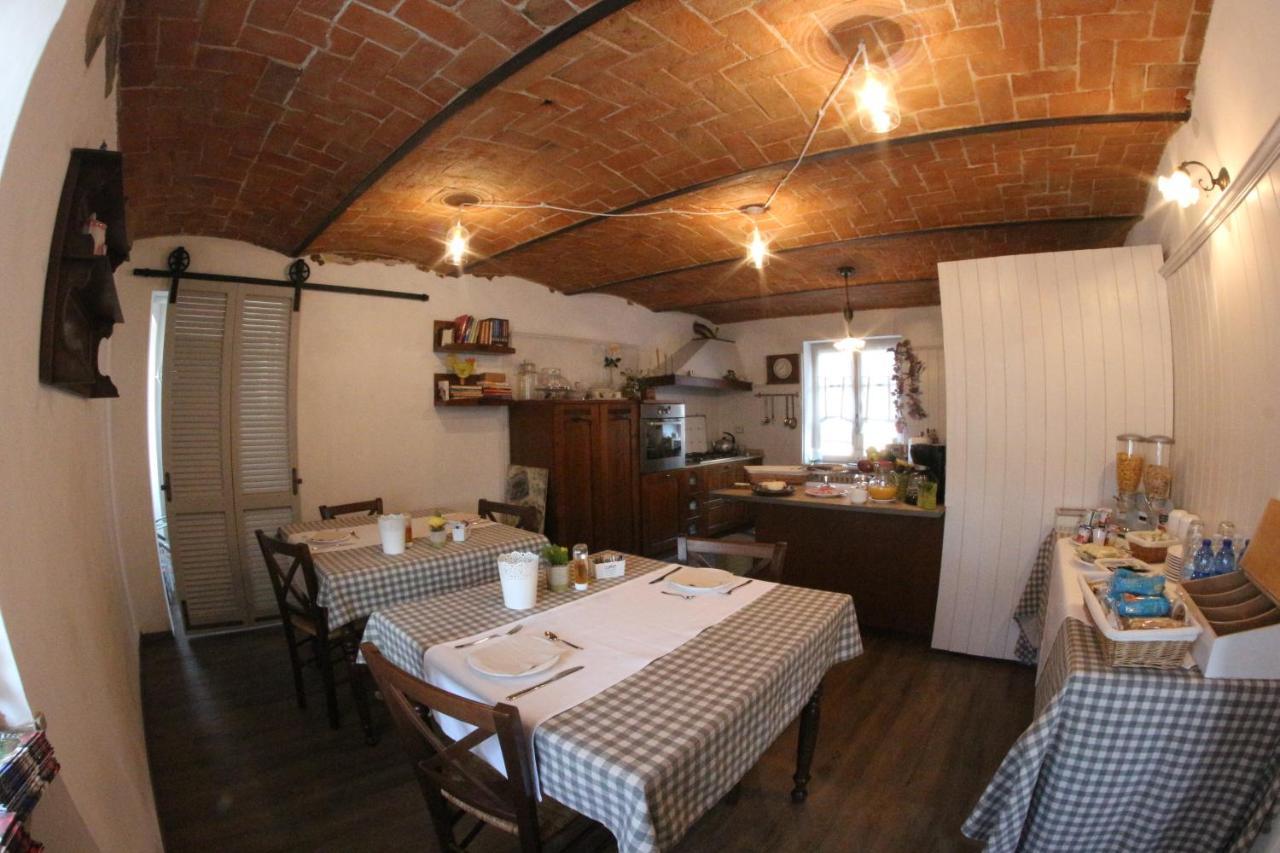 Poggio Dei Farinetti Panzió Diano dʼAlba Kültér fotó