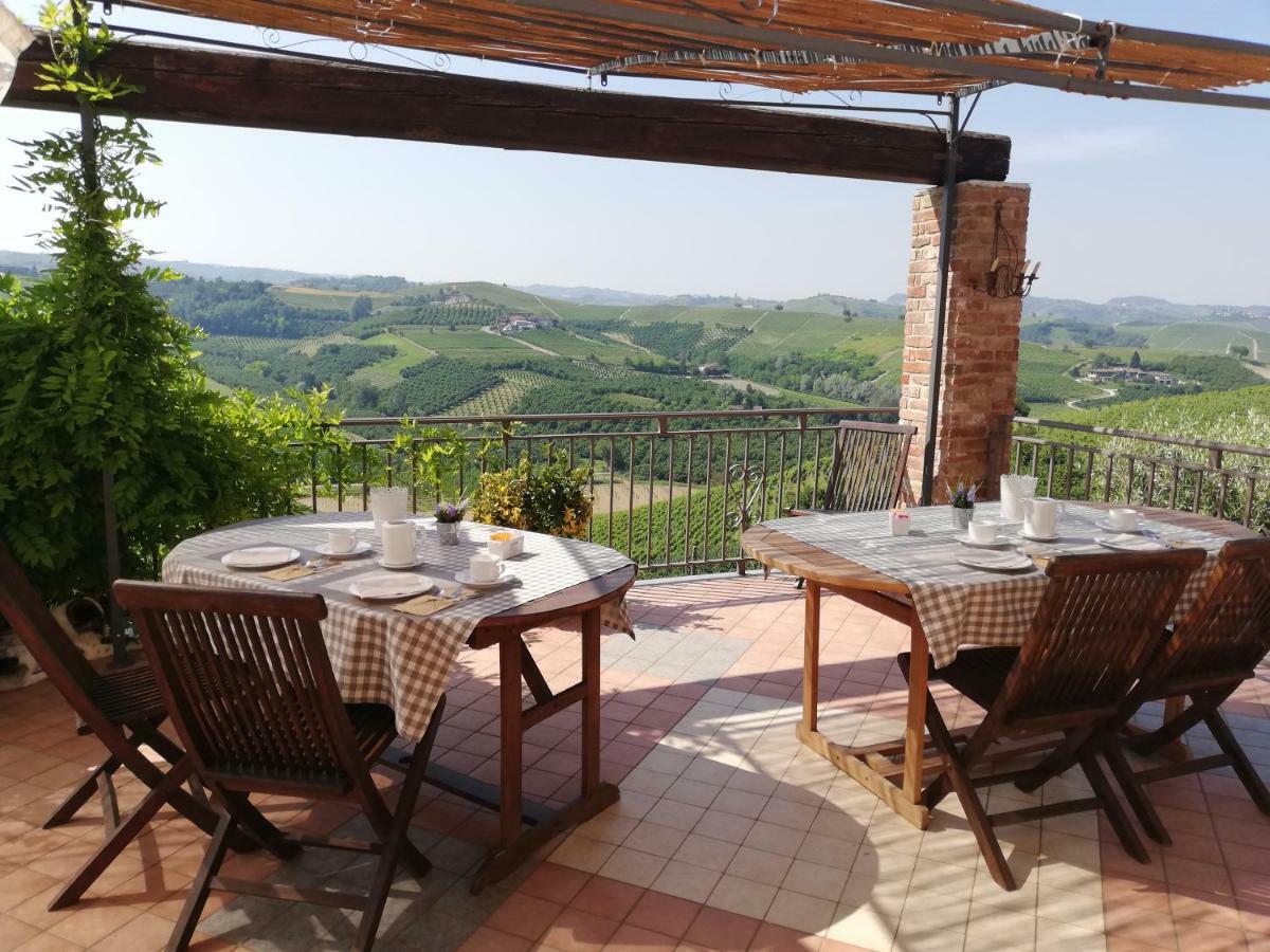 Poggio Dei Farinetti Panzió Diano dʼAlba Kültér fotó